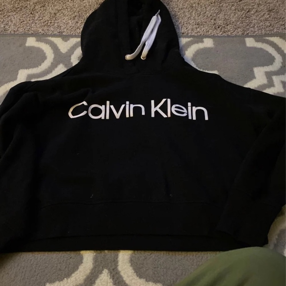 Calvin Klein cropped sweatshirt